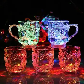 LED Blikajúce Zmena Farby Vody Aktivovaný rozsvieti Dragon Pivo, Whisky Pohár Hrnček Koktail Halloween Svadba pútavý LED Bleskom